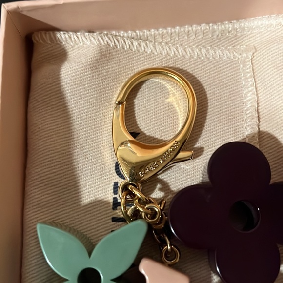 Louis Vuitton Bag Charm Key Ring EUC - Picture 3 of 3